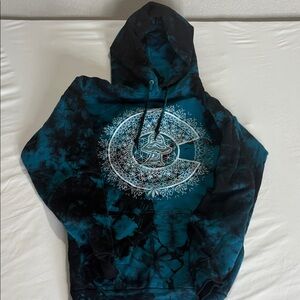 Source Unknown Teal and Black Graphic Crewneck Sweater